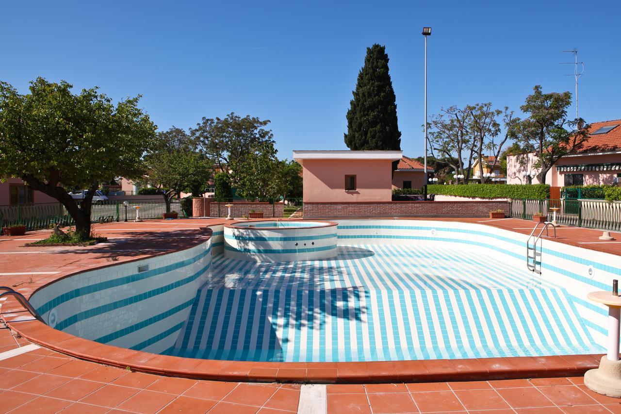 La Perla Del Tirreno Apartment Santa Severa Bagian luar foto